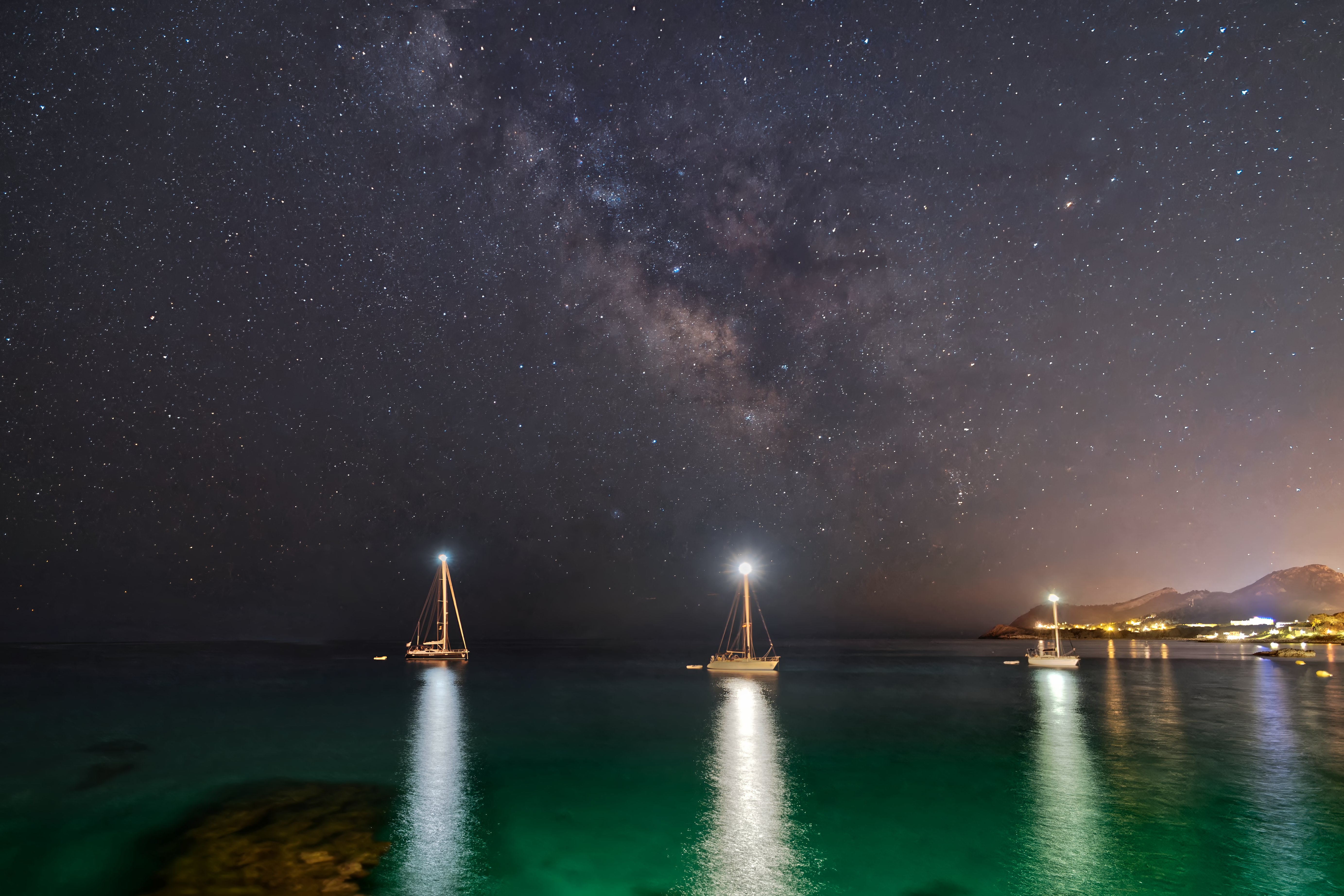 Overnight Charter - Embark on a week-long adventure exploring the enti
